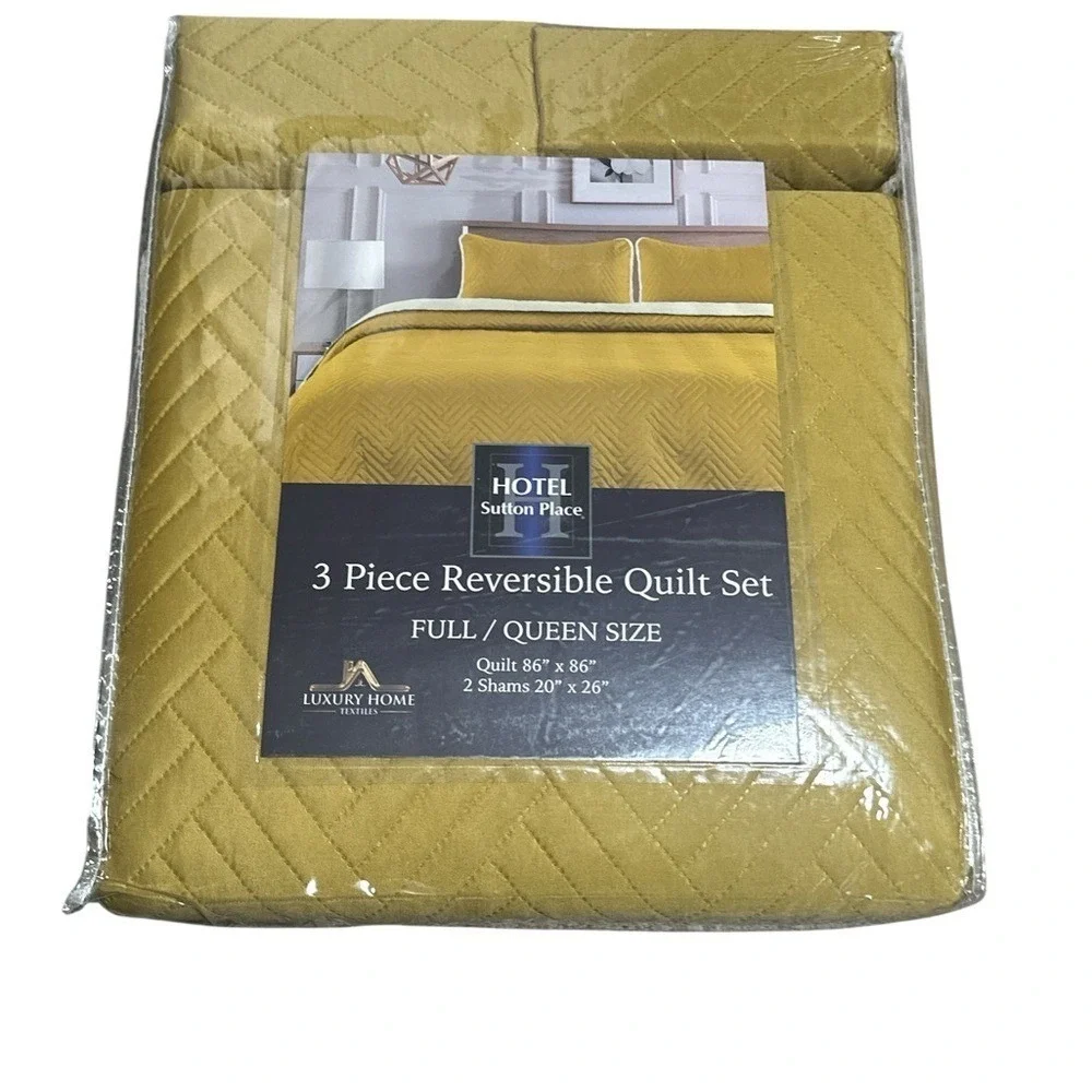 Sutton Place‎ 3 Piece Gold Quilt Set